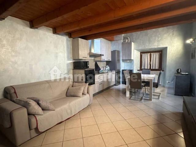 Appartamento in affitto a Lovere, Bergamo