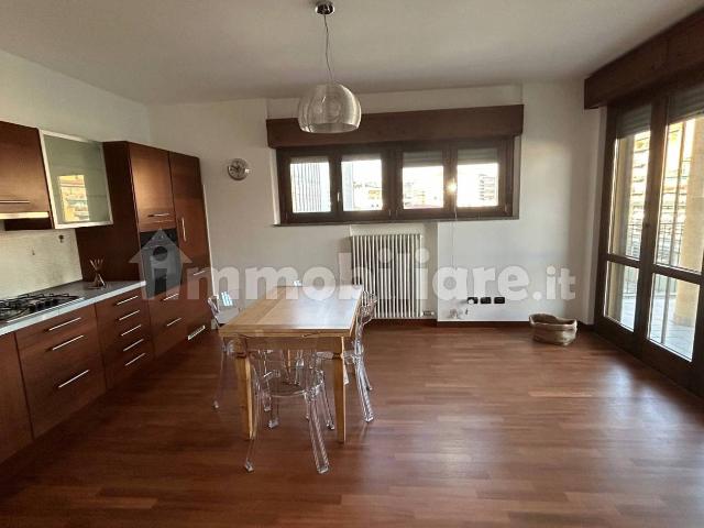 Appartamento in affitto a Municipio 8 di Milano, Milano
