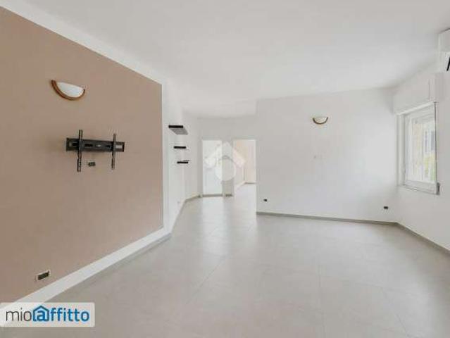 Appartamento in affitto a Municipalità 1, Campania
