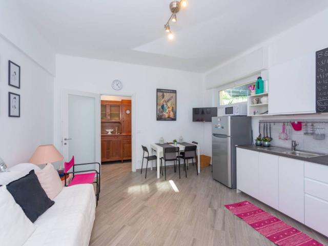 Appartamento in affitto a Levante, Serra Riccò