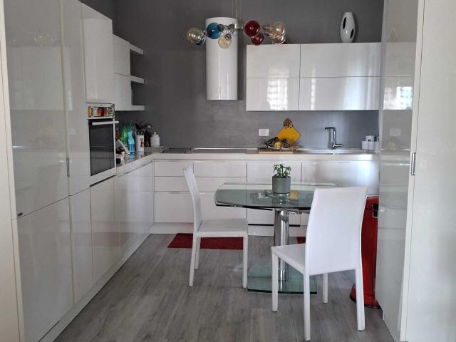 Appartamento in vendita a Sormano, Lombardia