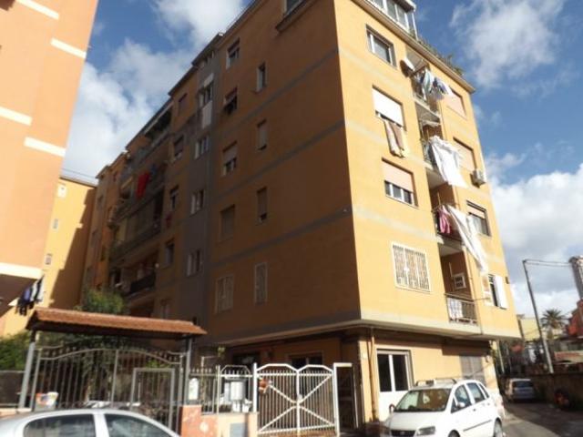 Appartamento in affitto a Municipalità 10, Campania