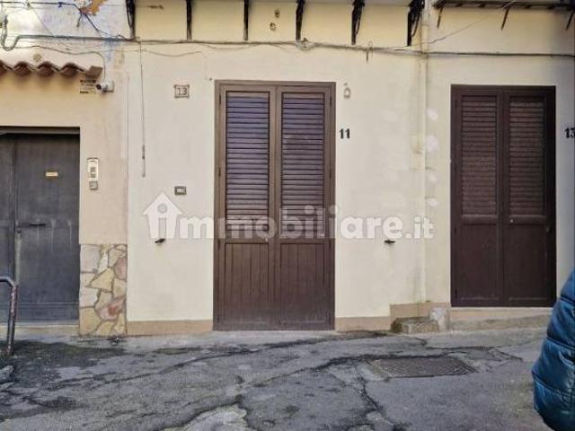 Appartamento in affitto a Aquino, Monreale