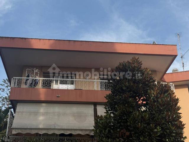 Appartamento in affitto a Vallecrosia, Liguria