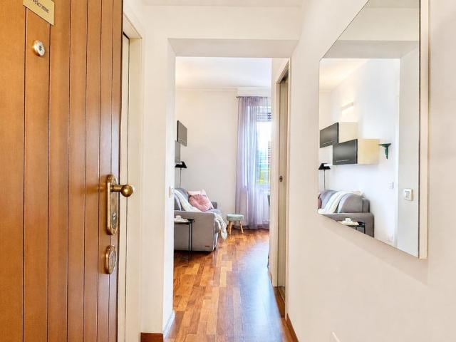 Appartamento in affitto a Municipio 9, Milano