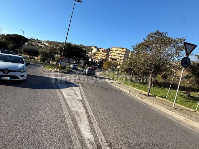 Appartamento in affitto a Astroni, Campania