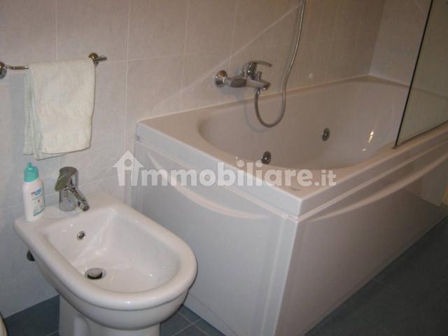 Appartamento in affitto a Desenzano Del Garda, Lombardia