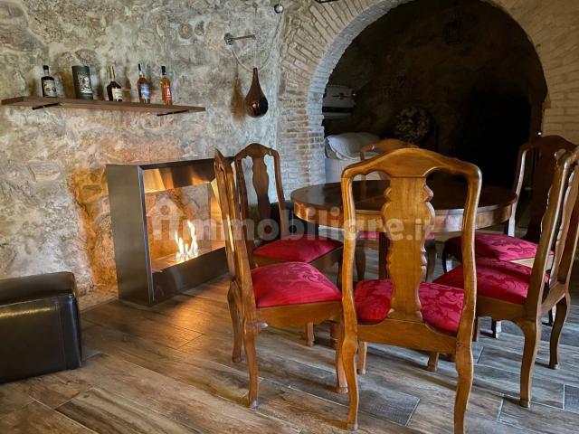 Appartamento in affitto a Poggio Catino, Lazio