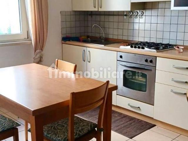 Appartamento in affitto a Albula centro, Marche