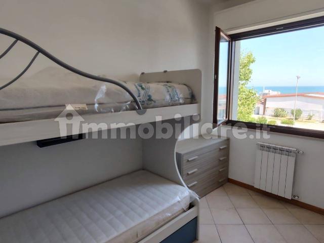 Appartamento in affitto a Torrette, Marche