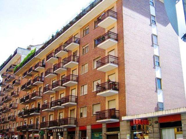 Appartamento in affitto a Porta Milano, Piemonte