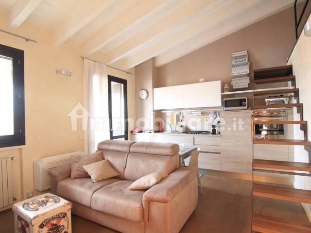 Appartamento in affitto a Moniga Del Garda, Lombardia