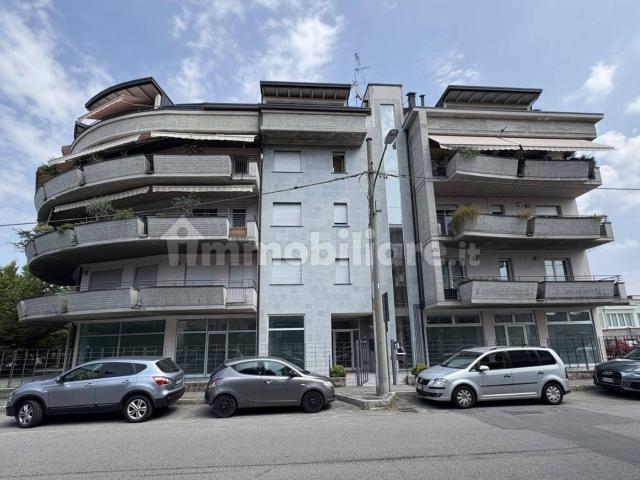Appartamento in affitto a Sciarè, Gallarate