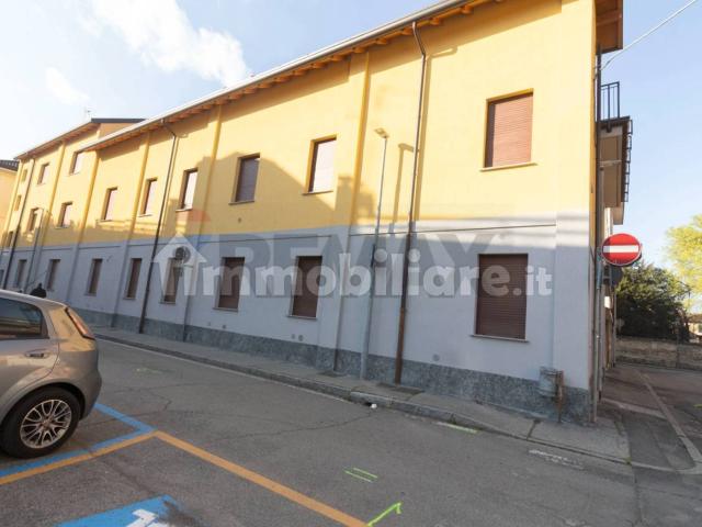 Appartamento in affitto a Oltresempione, Legnano