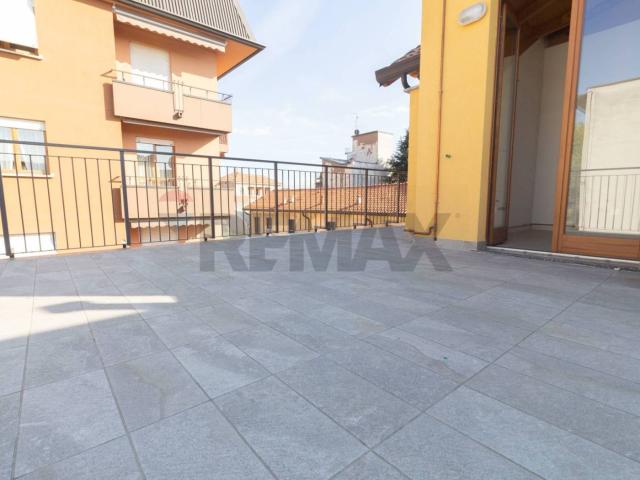 Appartamento in affitto a Oltresempione, Legnano