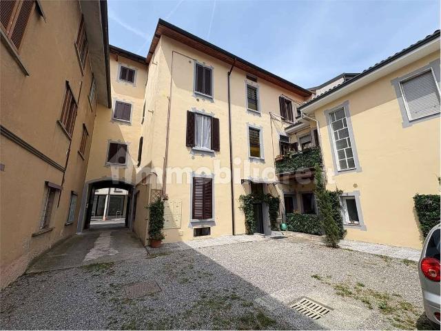 Appartamento in affitto a San Zenone Al Lambro, Lombardia