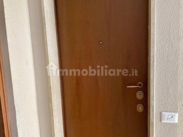 Appartamento in affitto a Sesso, Re