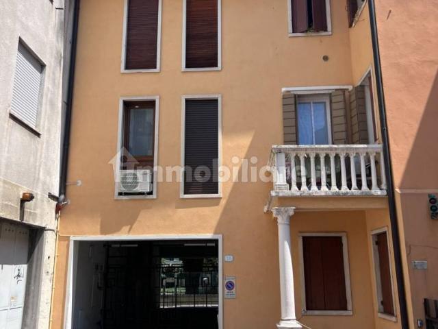 Appartamento in affitto a Ravello, Rescaldina