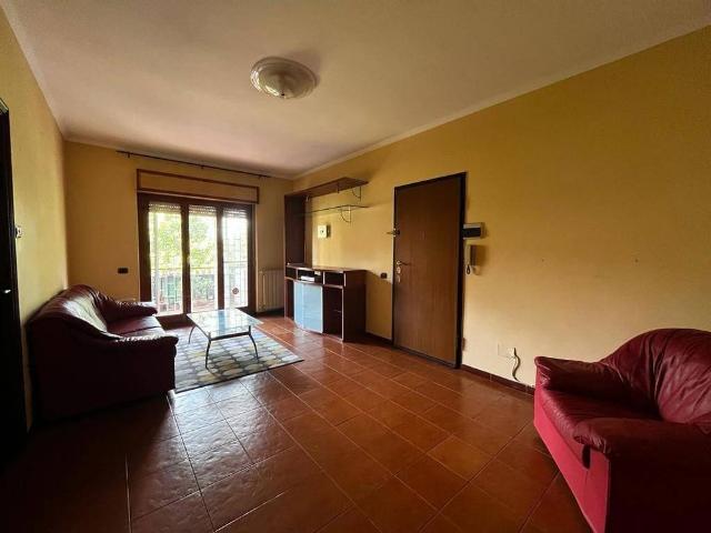 Appartamento in affitto a Morena, Roma