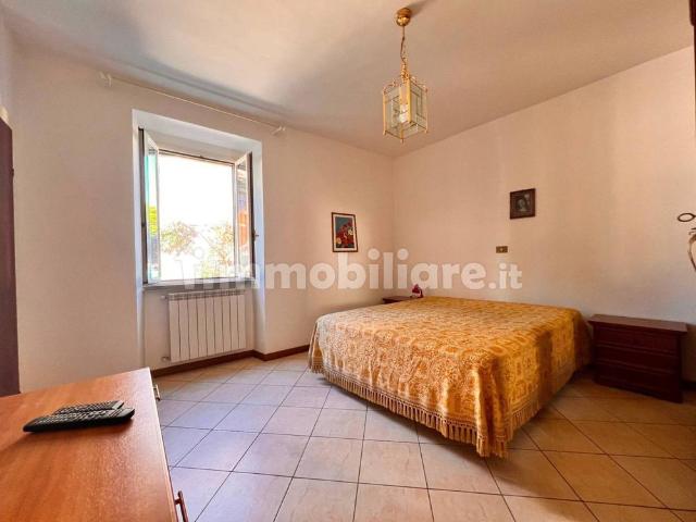 Appartamento in affitto a Capodimonte, Lazio