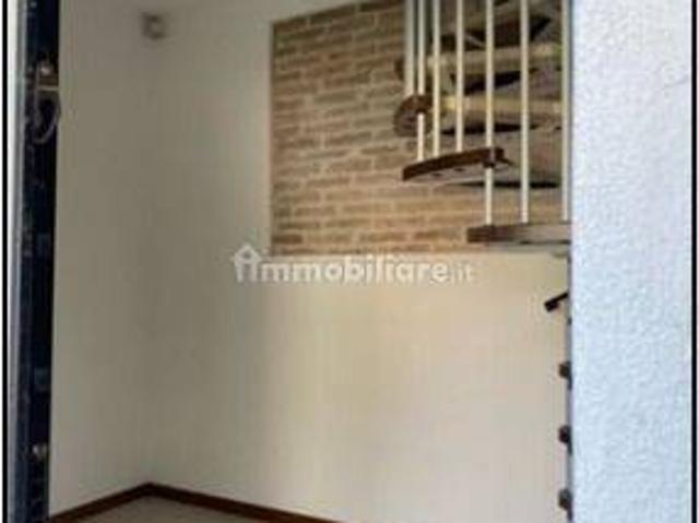 Appartamento in affitto a Cento, Budrio