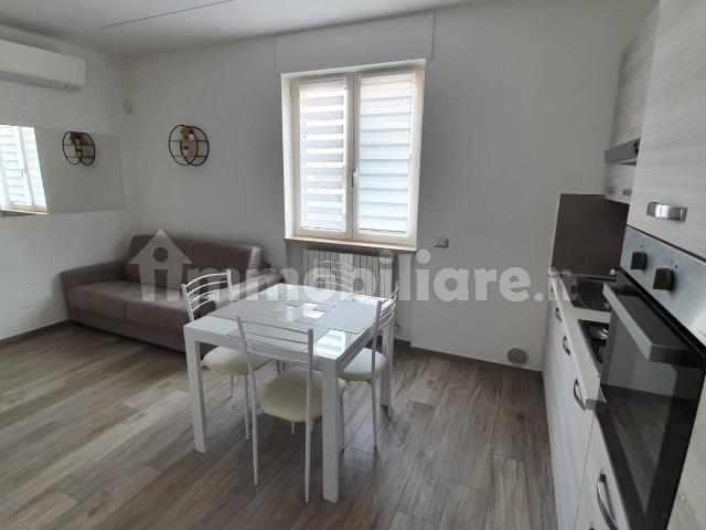 Appartamento in affitto a Paese Alto, Marche