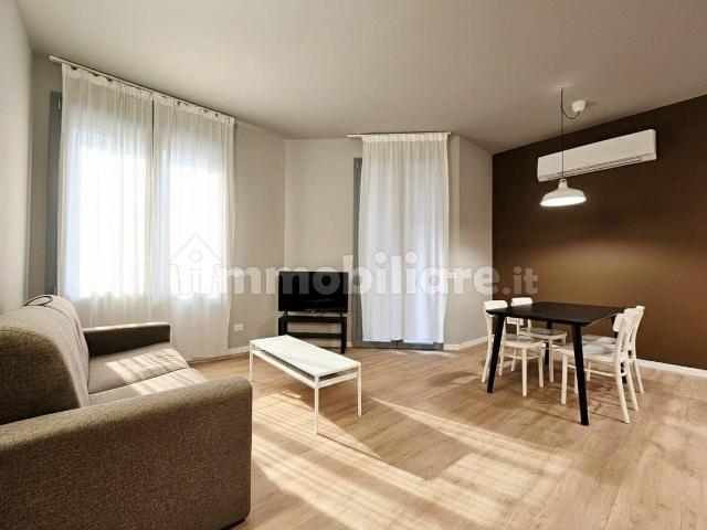 Appartamento in affitto a Solaro, Lombardia