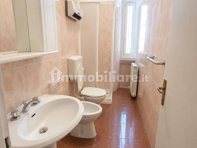 Appartamento in affitto a Solaro, Lombardia