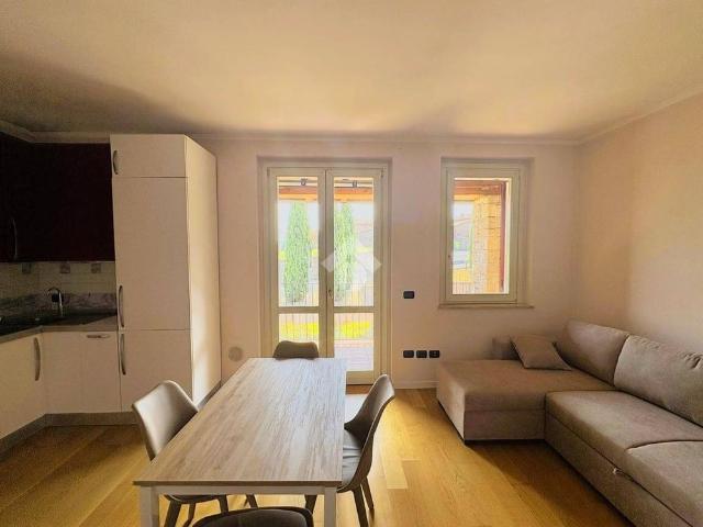 Appartamento in affitto a Corte Franca, Lombardia