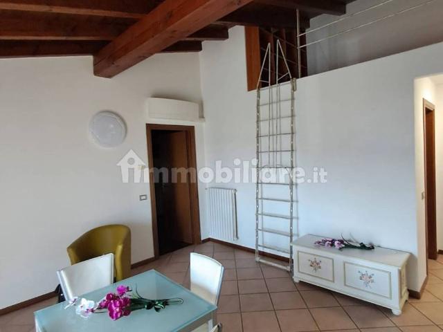 Appartamento in affitto a Erbusco, Lombardia