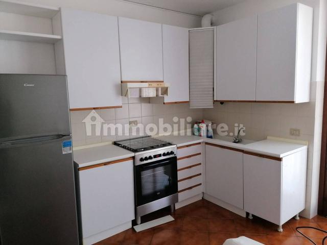 Appartamento in affitto a Melzo, Milano