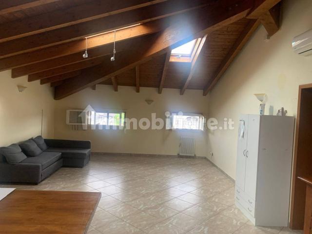 Appartamento in affitto a Sabbione, Re