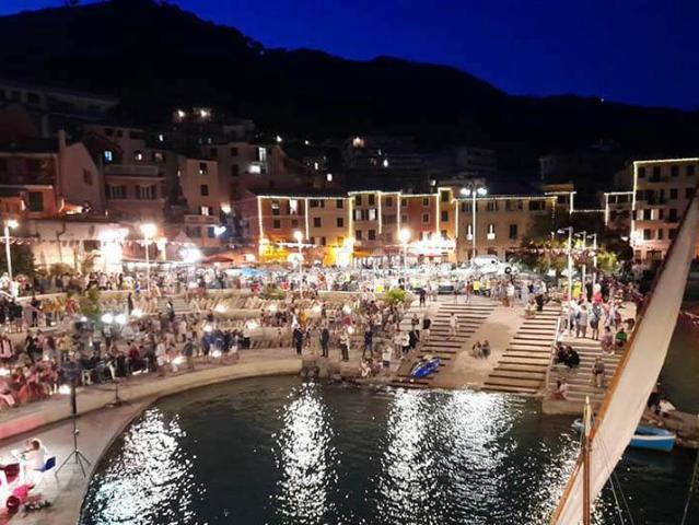 Appartamento in affitto a Levante, Serra Riccò