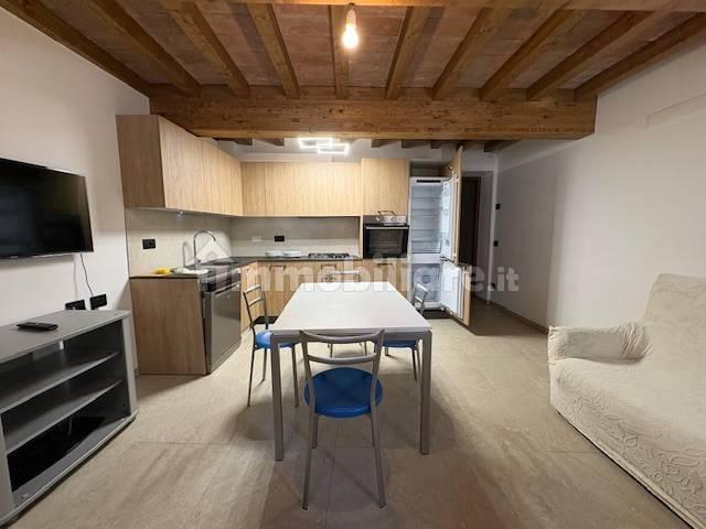 Appartamento in affitto a Germanedo, Lecco