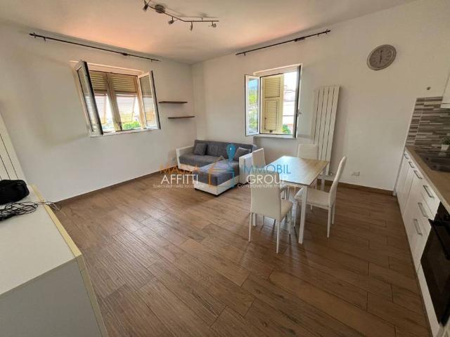 Appartamento in affitto a Pontecimato, Carrara