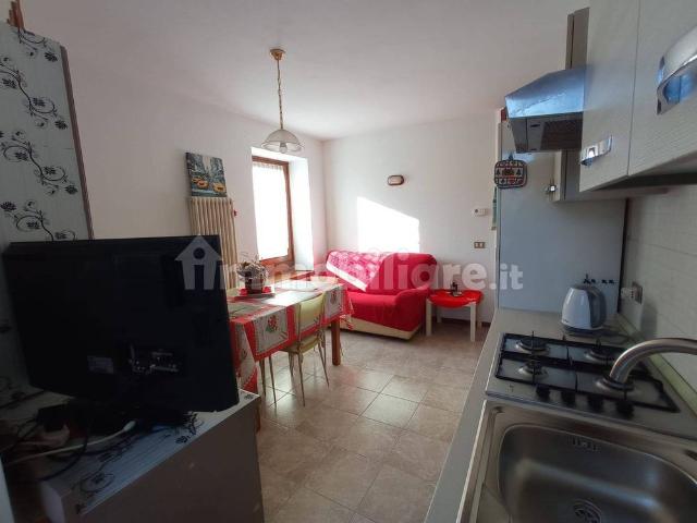 Appartamento in affitto a Comunità della Vallagarina, Borgo Sacco
