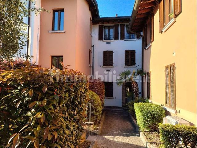 Appartamento in affitto a Centro Est, Serra Riccò