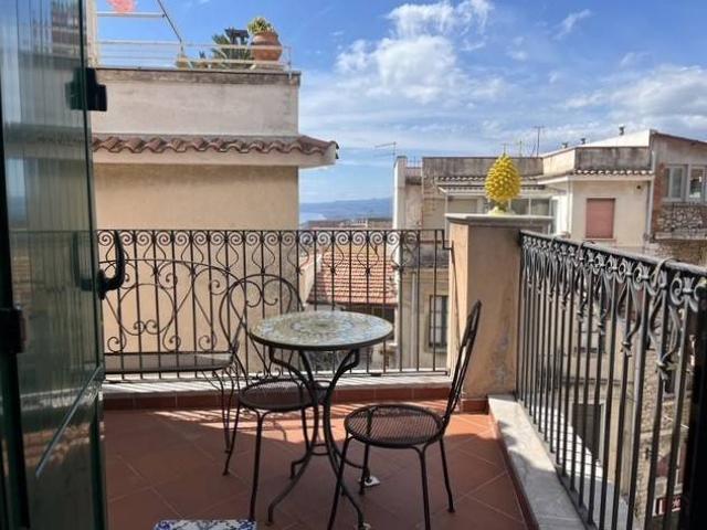 Appartamento in affitto a Taormina, Messina