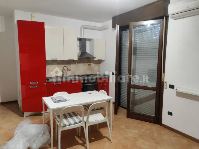 Appartamento in affitto a Cascina Pariana, Pessano Con Bornago