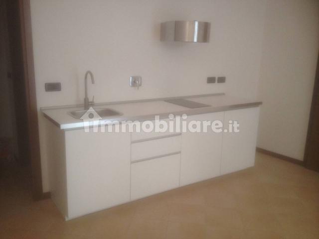 Appartamento in affitto a Centro, Imola