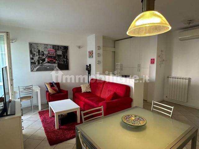 Appartamento in affitto a Ravello, Parabiago