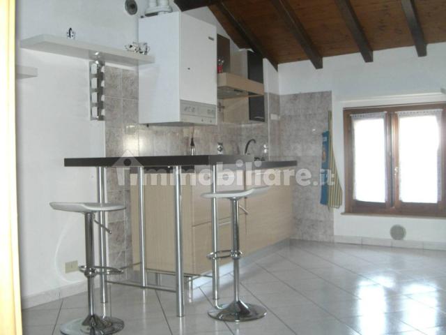 Appartamento in affitto a Sant'Agostino città-Porta Castello, Re