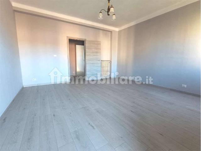 Appartamento in affitto a Pinerolo, Torino