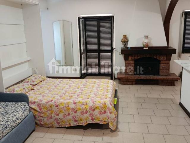 Appartamento in affitto a Villatico, Colico