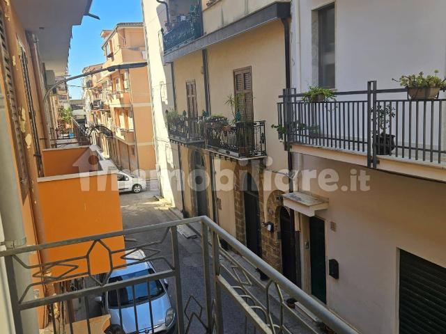 Appartamento in affitto a Partinico, Sicilia