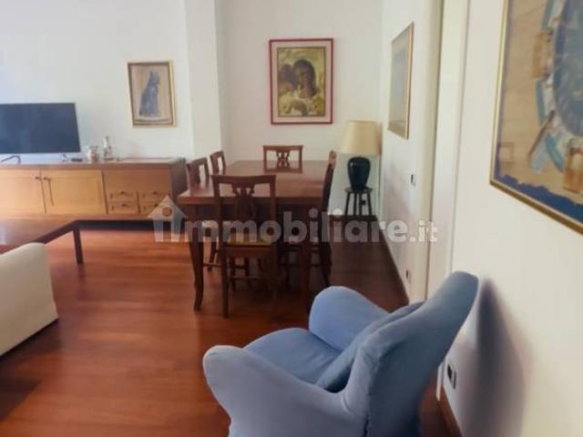 Appartamento in affitto a Comabbio, Lombardia