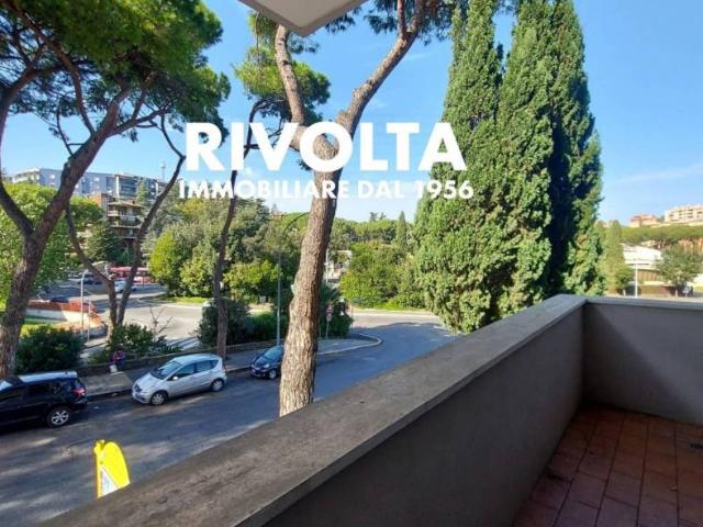 Appartamento in affitto a Torrino, Roma