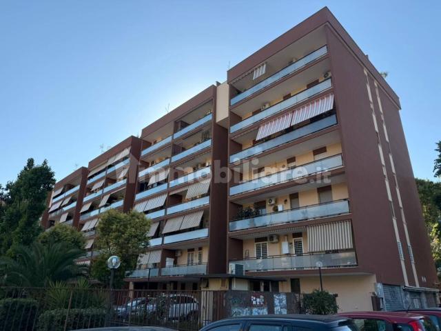 Appartamento in affitto a Municipio Roma IX, Roma Capitale
