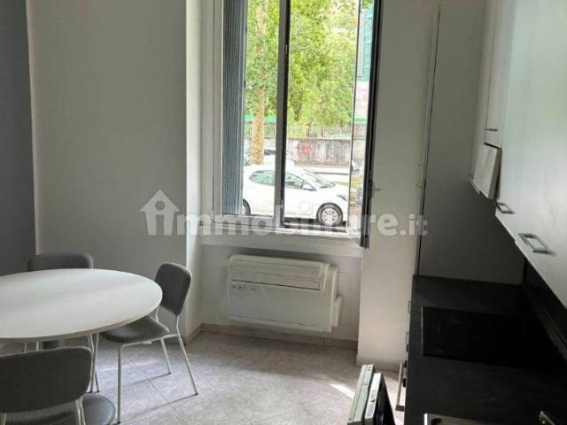Appartamento in affitto a Municipio 6, Milano