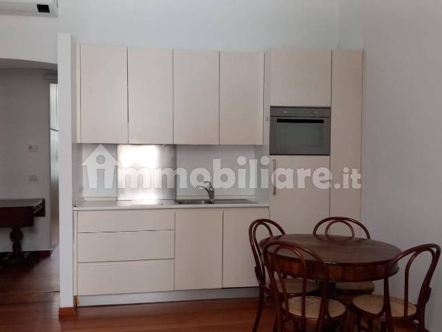 Appartamento in affitto a Rho, Lombardia